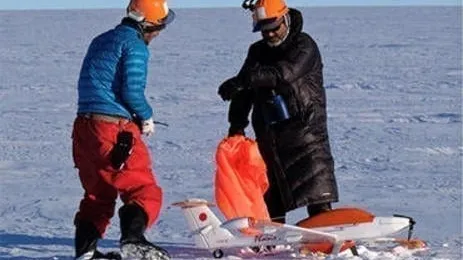 Drone voltando de suas pequisas